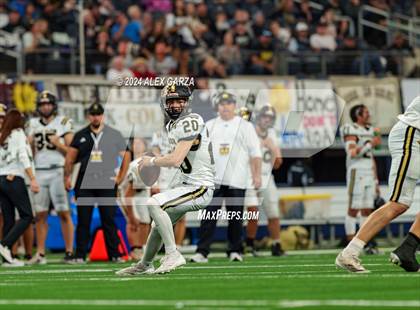 Thumbnail 1 in Whiteface vs. Gordon (UIL 1A Division I Football Final) photogallery.