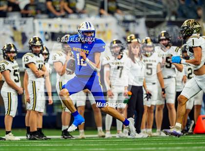 Thumbnail 3 in Whiteface vs. Gordon (UIL 1A Division I Football Final) photogallery.