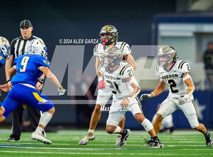 Thumbnail 2 in Whiteface vs. Gordon (UIL 1A Division I Football Final) photogallery.