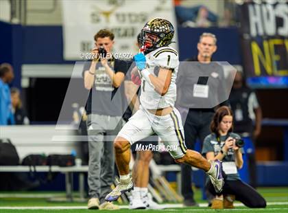 Thumbnail 1 in Whiteface vs. Gordon (UIL 1A Division I Football Final) photogallery.