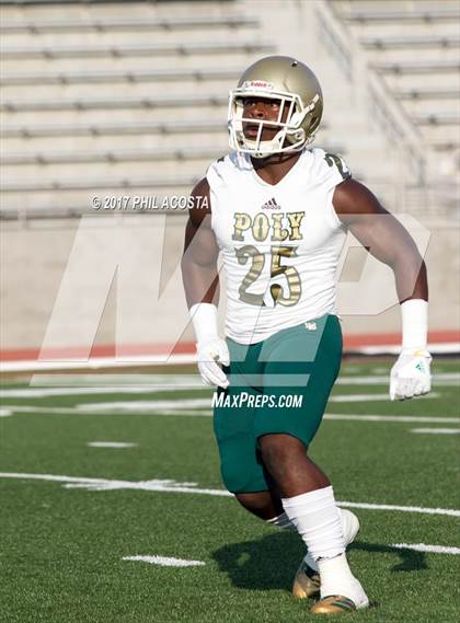 Thumbnail 1 in Long Beach Poly vs Norbonne photogallery.