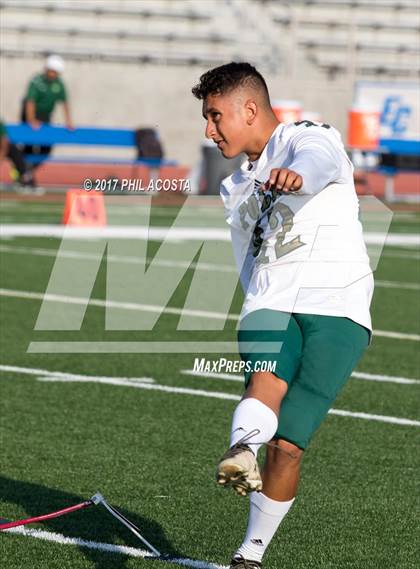 Thumbnail 1 in Long Beach Poly vs Norbonne photogallery.