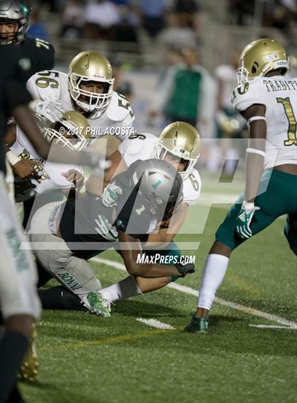 Thumbnail 3 in Long Beach Poly vs Norbonne photogallery.