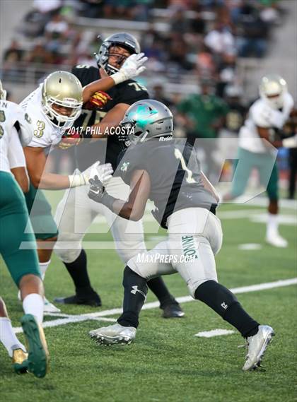 Thumbnail 2 in Long Beach Poly vs Norbonne photogallery.