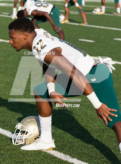 Thumbnail 3 in Long Beach Poly vs Norbonne photogallery.