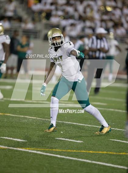 Thumbnail 2 in Long Beach Poly vs Norbonne photogallery.