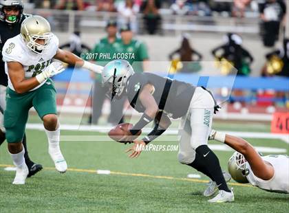 Thumbnail 2 in Long Beach Poly vs Norbonne photogallery.