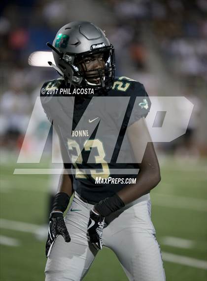 Thumbnail 2 in Long Beach Poly vs Norbonne photogallery.