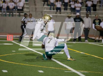 Thumbnail 3 in Long Beach Poly vs Norbonne photogallery.