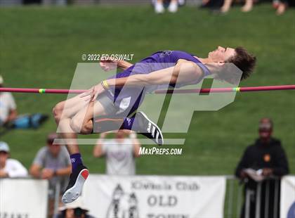 Thumbnail 2 in CIF State Track and Field Championship (Boys High Jump) photogallery.