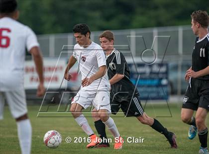 Thumbnail 2 in Coffee County Central vs Tullahoma (TSSAA District 8-AAA Playoff) photogallery.