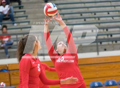 Thumbnail 3 in Taft @ Warren photogallery.