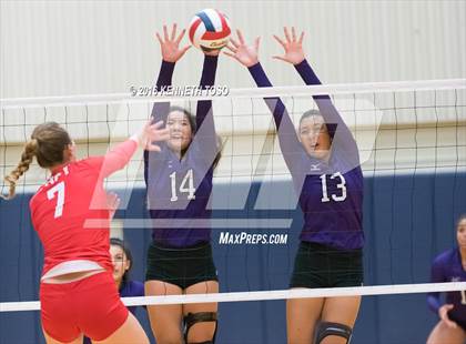 Thumbnail 1 in Taft @ Warren photogallery.