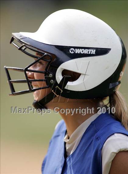 Thumbnail 2 in Pearl River vs. Hendrick Hudson (Section 1 Class A Final) photogallery.