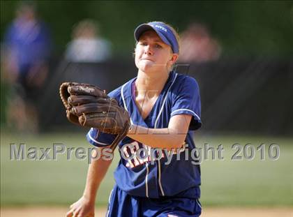 Thumbnail 1 in Pearl River vs. Hendrick Hudson (Section 1 Class A Final) photogallery.