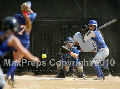 Thumbnail 3 in Pearl River vs. Hendrick Hudson (Section 1 Class A Final) photogallery.