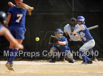 Thumbnail 3 in Pearl River vs. Hendrick Hudson (Section 1 Class A Final) photogallery.