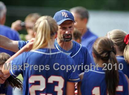 Thumbnail 2 in Pearl River vs. Hendrick Hudson (Section 1 Class A Final) photogallery.
