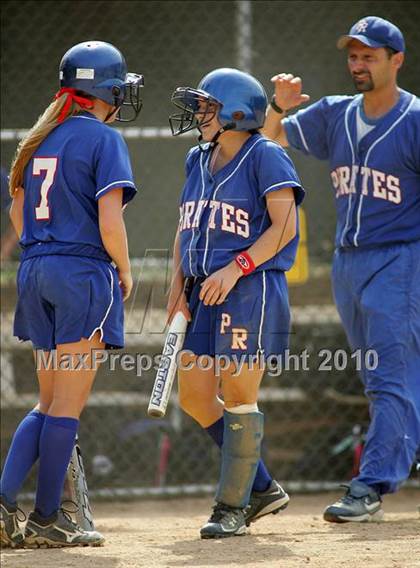 Thumbnail 1 in Pearl River vs. Hendrick Hudson (Section 1 Class A Final) photogallery.