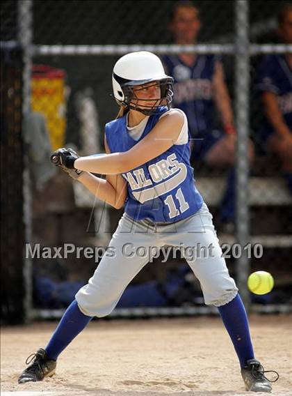 Thumbnail 2 in Pearl River vs. Hendrick Hudson (Section 1 Class A Final) photogallery.