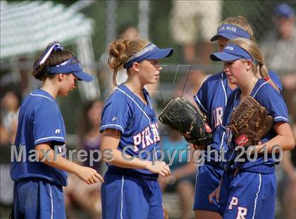 Thumbnail 3 in Pearl River vs. Hendrick Hudson (Section 1 Class A Final) photogallery.