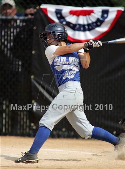 Thumbnail 2 in Pearl River vs. Hendrick Hudson (Section 1 Class A Final) photogallery.
