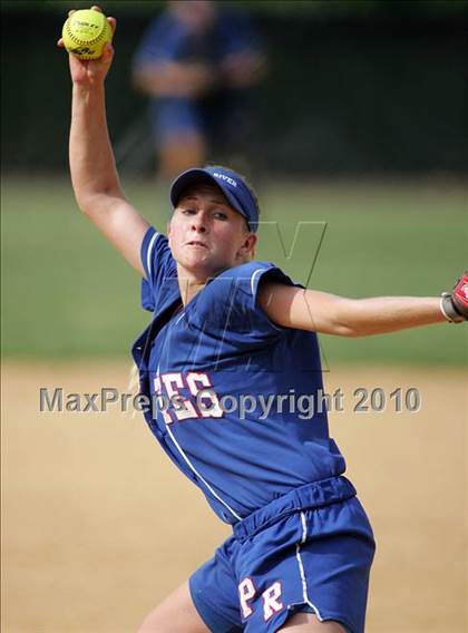 Thumbnail 2 in Pearl River vs. Hendrick Hudson (Section 1 Class A Final) photogallery.