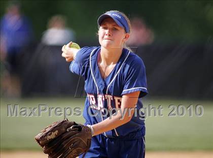 Thumbnail 3 in Pearl River vs. Hendrick Hudson (Section 1 Class A Final) photogallery.