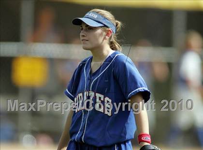 Thumbnail 2 in Pearl River vs. Hendrick Hudson (Section 1 Class A Final) photogallery.