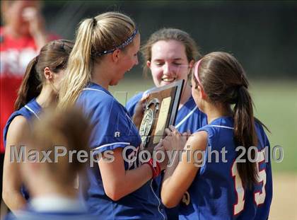 Thumbnail 3 in Pearl River vs. Hendrick Hudson (Section 1 Class A Final) photogallery.