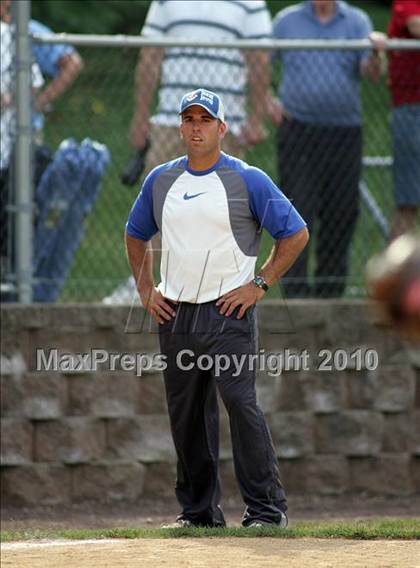 Thumbnail 1 in Pearl River vs. Hendrick Hudson (Section 1 Class A Final) photogallery.