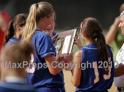 Thumbnail 2 in Pearl River vs. Hendrick Hudson (Section 1 Class A Final) photogallery.