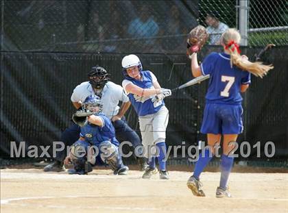 Thumbnail 2 in Pearl River vs. Hendrick Hudson (Section 1 Class A Final) photogallery.