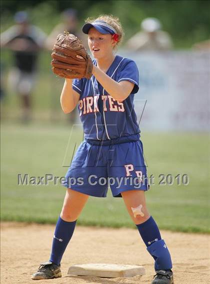 Thumbnail 1 in Pearl River vs. Hendrick Hudson (Section 1 Class A Final) photogallery.