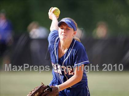 Thumbnail 2 in Pearl River vs. Hendrick Hudson (Section 1 Class A Final) photogallery.