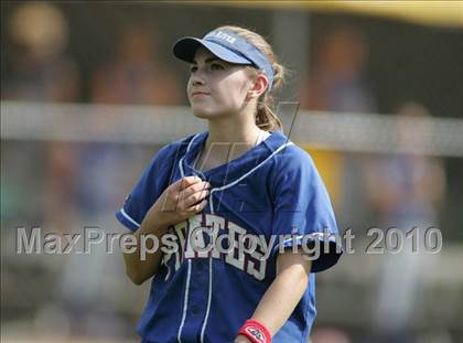 Thumbnail 1 in Pearl River vs. Hendrick Hudson (Section 1 Class A Final) photogallery.
