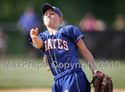 Thumbnail 3 in Pearl River vs. Hendrick Hudson (Section 1 Class A Final) photogallery.