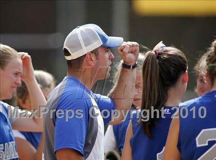 Thumbnail 1 in Pearl River vs. Hendrick Hudson (Section 1 Class A Final) photogallery.