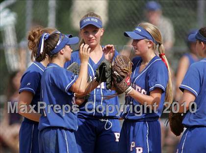 Thumbnail 1 in Pearl River vs. Hendrick Hudson (Section 1 Class A Final) photogallery.