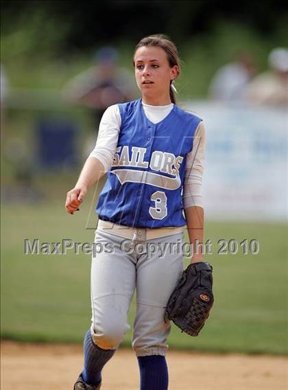 Thumbnail 2 in Pearl River vs. Hendrick Hudson (Section 1 Class A Final) photogallery.
