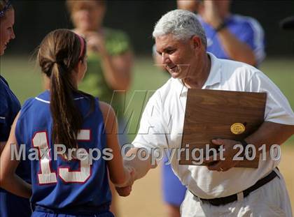 Thumbnail 1 in Pearl River vs. Hendrick Hudson (Section 1 Class A Final) photogallery.