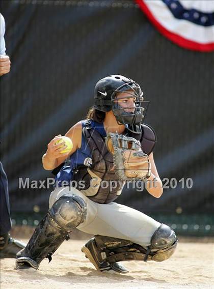 Thumbnail 3 in Pearl River vs. Hendrick Hudson (Section 1 Class A Final) photogallery.