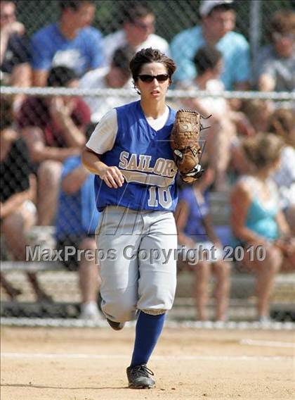Thumbnail 3 in Pearl River vs. Hendrick Hudson (Section 1 Class A Final) photogallery.