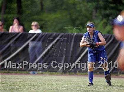 Thumbnail 2 in Pearl River vs. Hendrick Hudson (Section 1 Class A Final) photogallery.