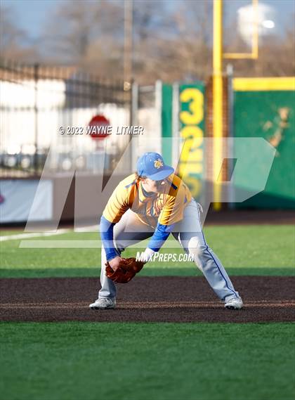 Thumbnail 2 in Beechwood vs Newport Central Catholic (All A Classic) photogallery.