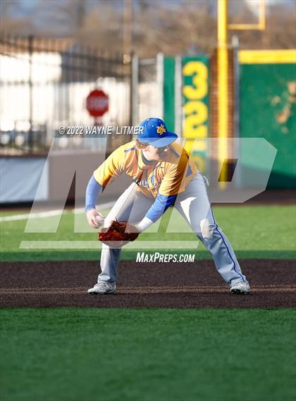 Thumbnail 3 in Beechwood vs Newport Central Catholic (All A Classic) photogallery.