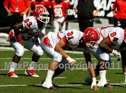 Thumbnail 3 in Wayne vs. McKinley (Kirk Herbstreit National Kickoff Classic) photogallery.