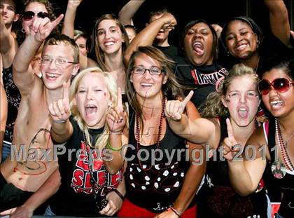 Thumbnail 1 in Wayne vs. McKinley (Kirk Herbstreit National Kickoff Classic) photogallery.