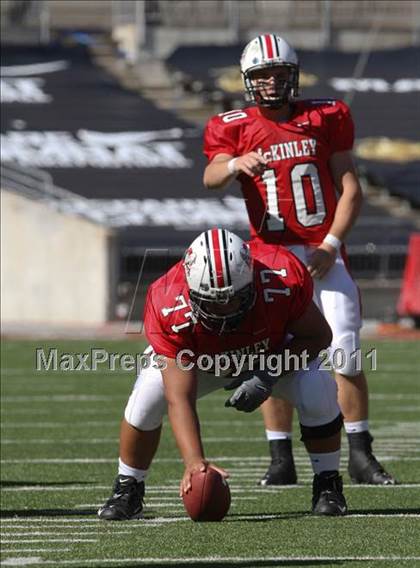 Thumbnail 3 in Wayne vs. McKinley (Kirk Herbstreit National Kickoff Classic) photogallery.