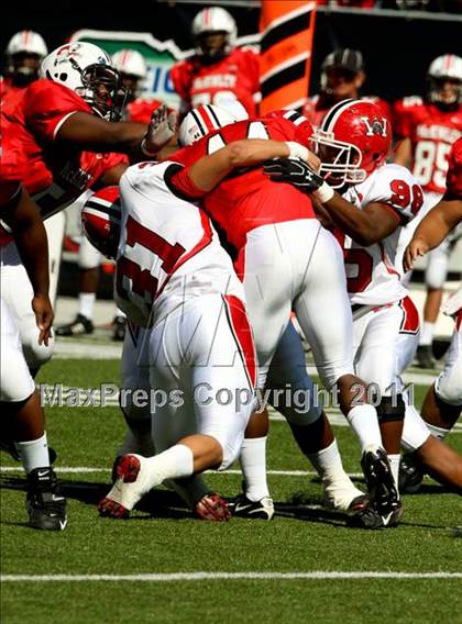 Thumbnail 3 in Wayne vs. McKinley (Kirk Herbstreit National Kickoff Classic) photogallery.